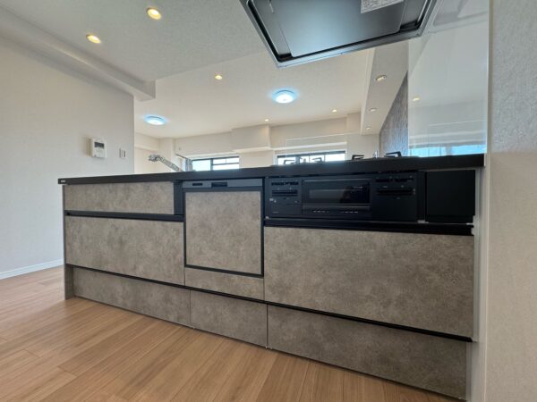 高級ペニンシュラキッチン